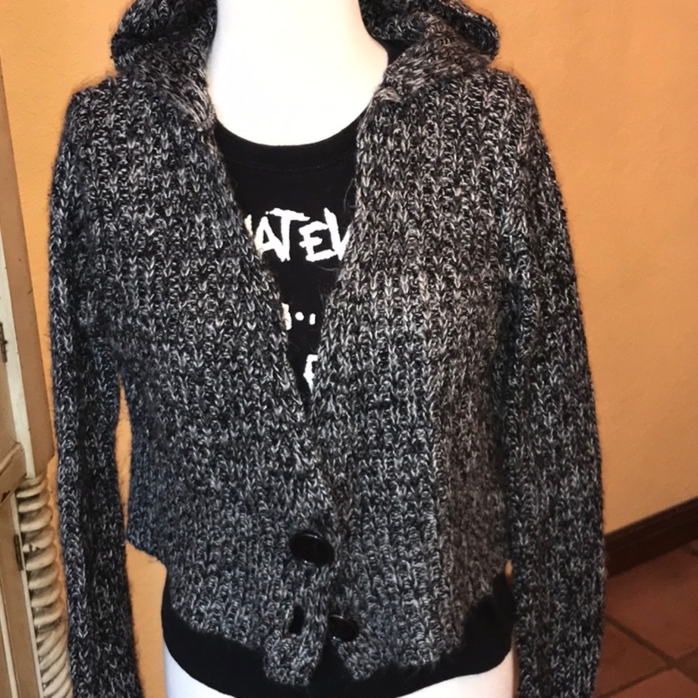 Sweater - Picture 3 of 5